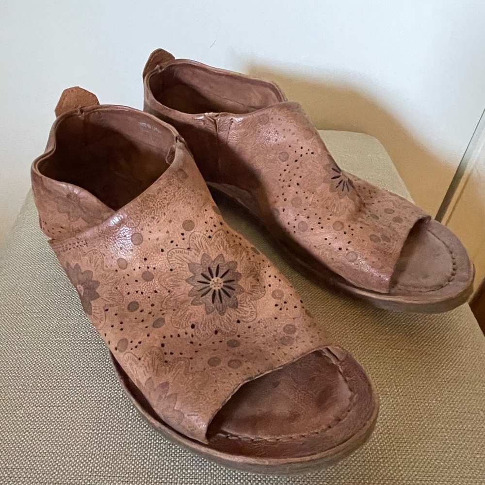 A.S.98 Floral Reiley size 40 in Whiskey